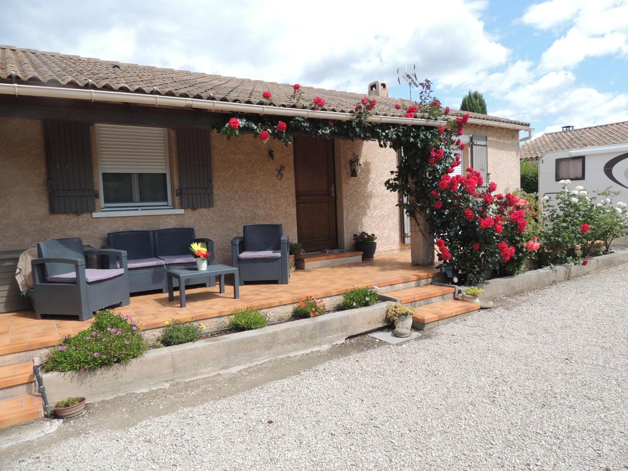 Villa Au Calme Eyguières